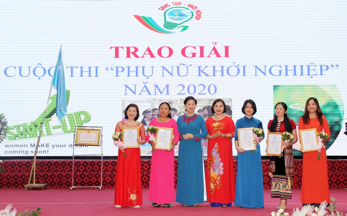 Nghệ An: Kỷ niệm 90 năm thành lập Hội LHPN Việt Nam, đón nhận Huân chương Lao động hạng Nhì - Ảnh 2.