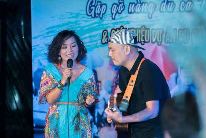 Ca sĩ Thái Thùy Linh và nghệ sĩ Phương Phạm