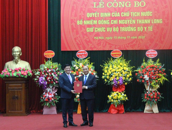 Thủ tướng trao Quyết định bổ nhiệm Bộ trưởng Bộ Y tế cho ông Nguyễn Thanh Long và yêu cầu tân Bộ trưởng thực hiện 10 nhiệm vụ  - Ảnh 1.