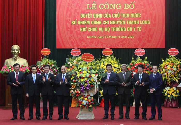 Thủ tướng trao Quyết định bổ nhiệm Bộ trưởng Bộ Y tế cho ông Nguyễn Thanh Long và yêu cầu tân Bộ trưởng thực hiện 10 nhiệm vụ  - Ảnh 2.