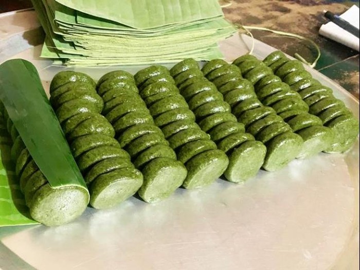 Hút Chân Không Bánh Lá Ngải Lạng Sơn