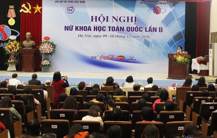 56 Nhà khoa học nữ xuất sắc được Chủ tịch Hội LHPN Việt Nam tặng bằng khen - Ảnh 1.