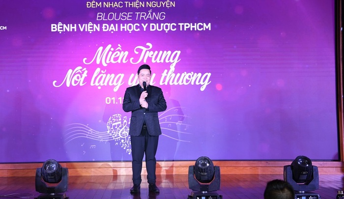 Quang Lê, Hải Yến Idol cùng các y bác sĩ hát gây quỹ ủng hộ miền Trung  - Ảnh 1.