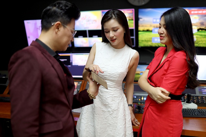 MC Huyền Châu tiếc nuối vì phải tạm xa &quot;Café sáng với VTV3&quot; - Ảnh 2.