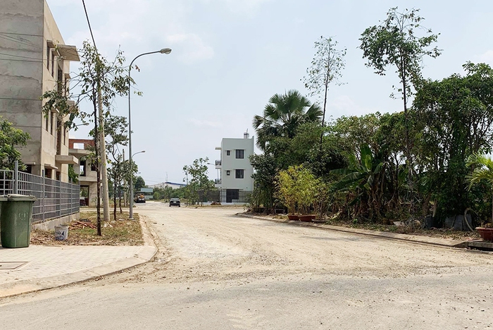 Dự án khu đô thị Làng Sen Việt Nam hạ tầng chưa xong, sổ đỏ bị thế chấp  - Ảnh 9.