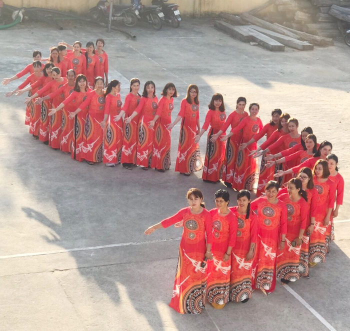 Hơn 8.000 phụ nữ vùng cao nguyên đất đỏ thướt tha tà áo dài Việt - Ảnh 4.