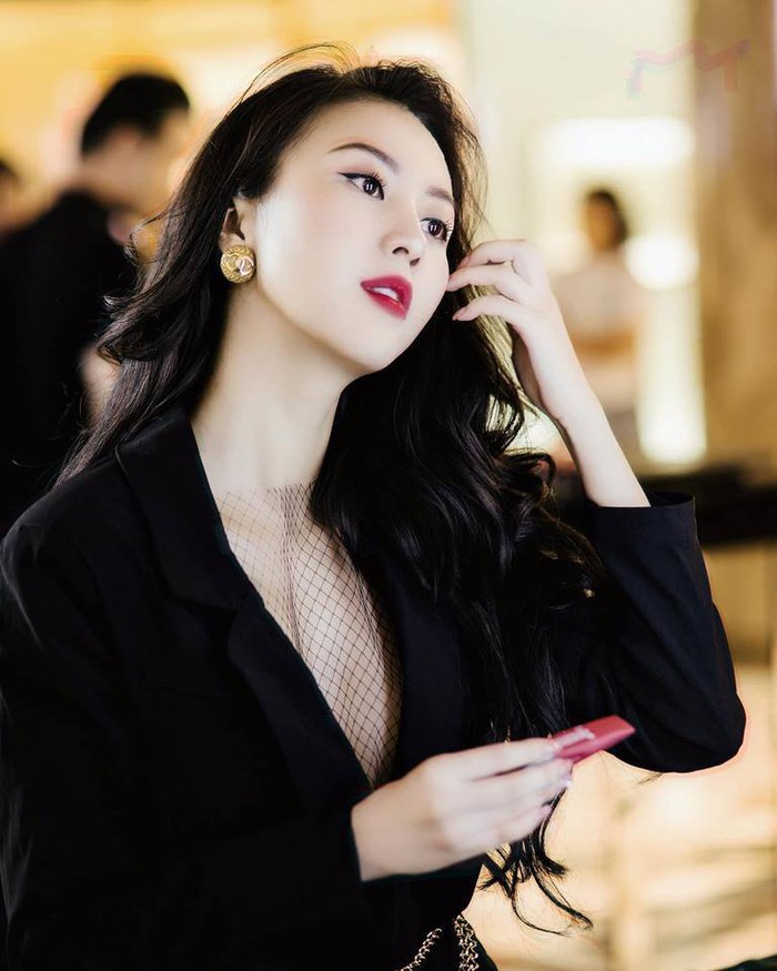 Thân thế người tình của Phong &quot;Tình Yêu Và Tham Vọng&quot;: Hotgirl cổ vũ, từng là &quot;bạn gái Sơn Tùng&quot; - Ảnh 8.