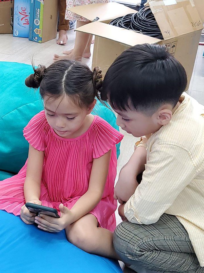 Cặp nhóc tỳ hot nhất showbiz Việt vì tình cảm và dễ thương, dân tình muốn bố mẹ tác thành - Ảnh 7.