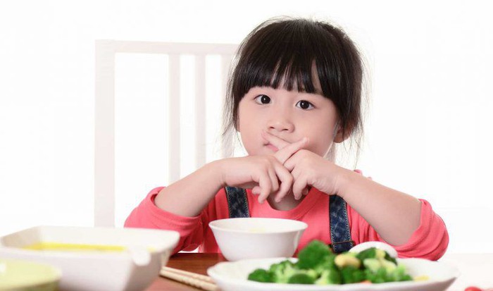 Chế độ ăn tốt nhất cho trẻ để tránh bị suy dinh dưỡng, cha mẹ nên nhớ - Ảnh 2.