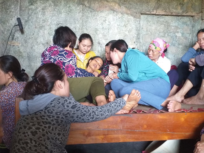 Vụ bé 5 tuổi bị sát hại ở Nghệ An: Tiếng khóc xé lòng của người mẹ  - Ảnh 1.