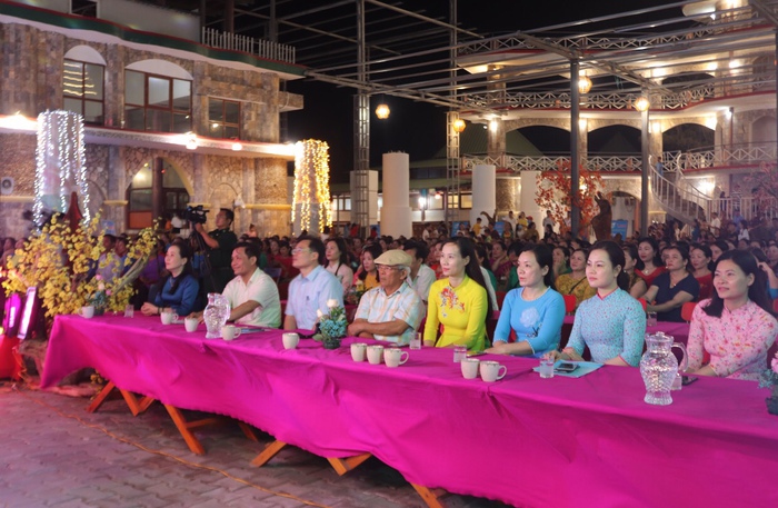 Truyền thông về quy tắc ứng xử văn minh du lịch cho hội viên phụ nữ tại Sầm Sơn - Ảnh 2.