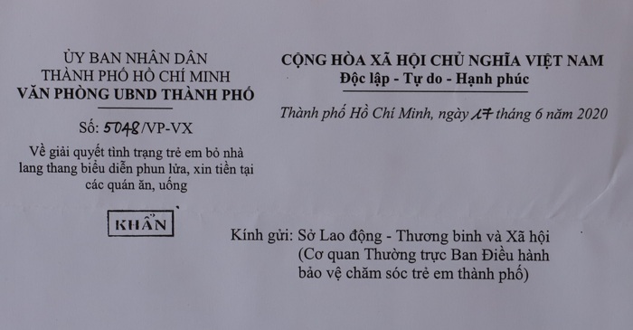 UBND tp Hồ Chí Minh ra văn bản khẩu yêu cầu Sở LĐTBXH phối hợp với UBND quận 4 giải quyết tình trạng trẻ em phun lửa xin tiền