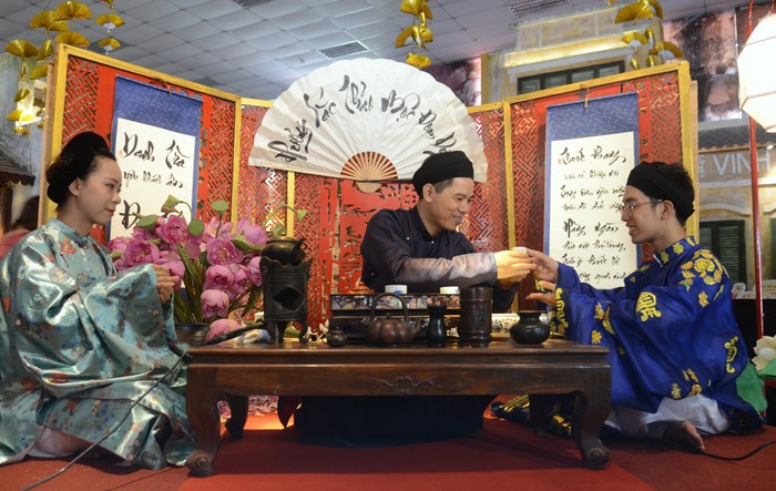 Hoàng thành Thăng Long tổ chức tái hiện các phong tục của Tết Đoan Ngọ  - Ảnh 2.