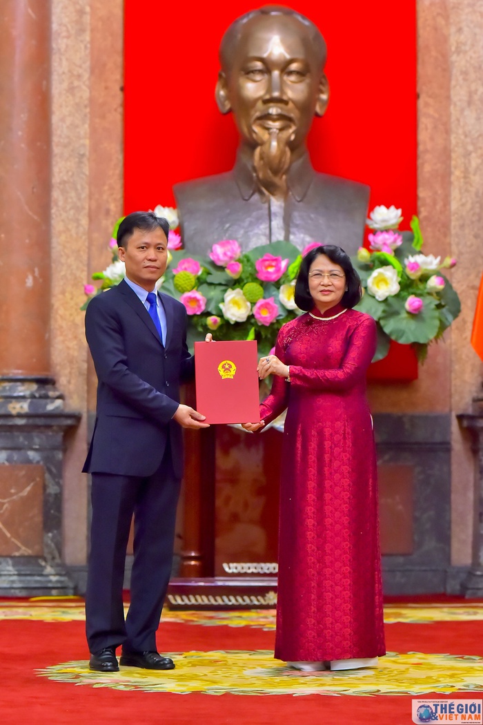 Trao quyết định bổ nhiệm Đại sứ Việt Nam tại nước ngoài nhiệm kỳ 2020-2023 lần thứ nhất - Ảnh 15.