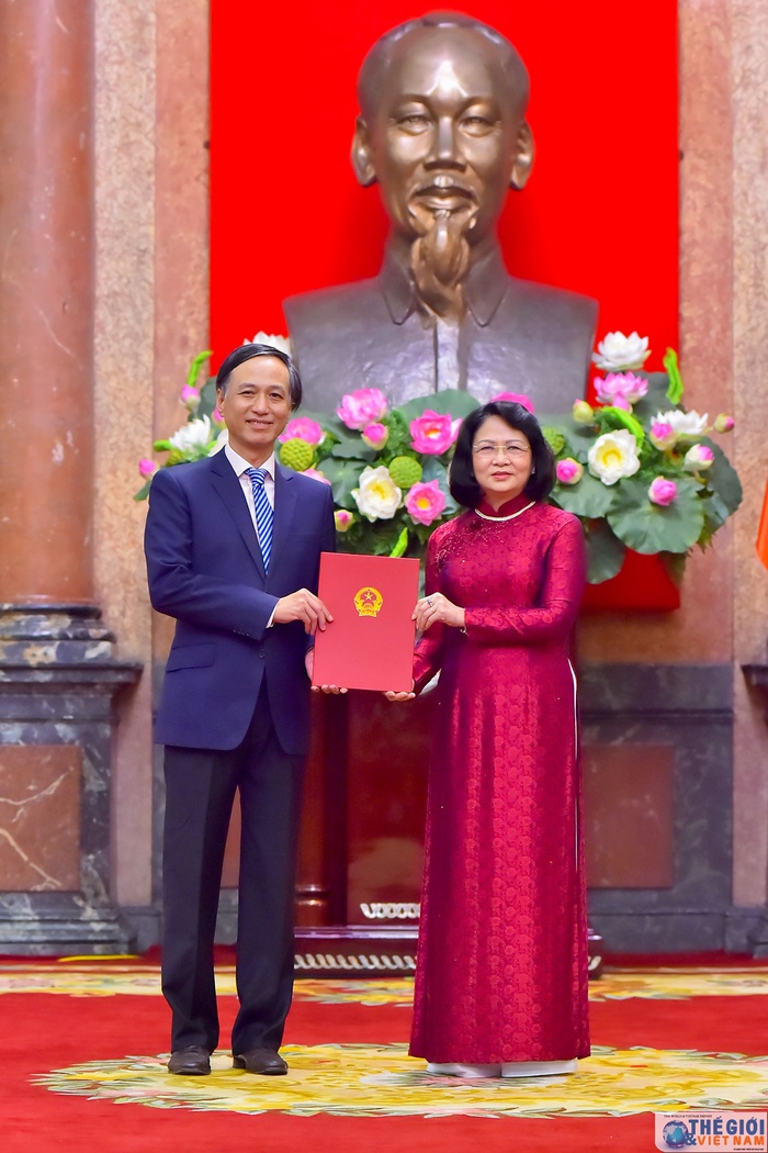 Trao quyết định bổ nhiệm Đại sứ Việt Nam tại nước ngoài nhiệm kỳ 2020-2023 lần thứ nhất - Ảnh 5.