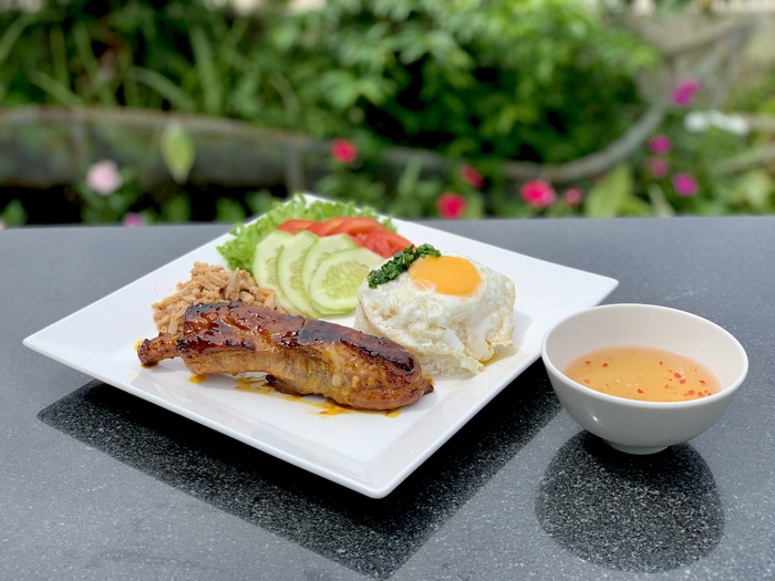 Khách sạn Grand Saigon giới thiệu các món ăn đặc sản địa phương - Ảnh 4.
