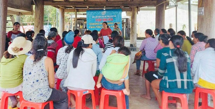 Kon Tum: Tập huấn bảo vệ môi trường cho phụ nữ biên giới - Ảnh 1.