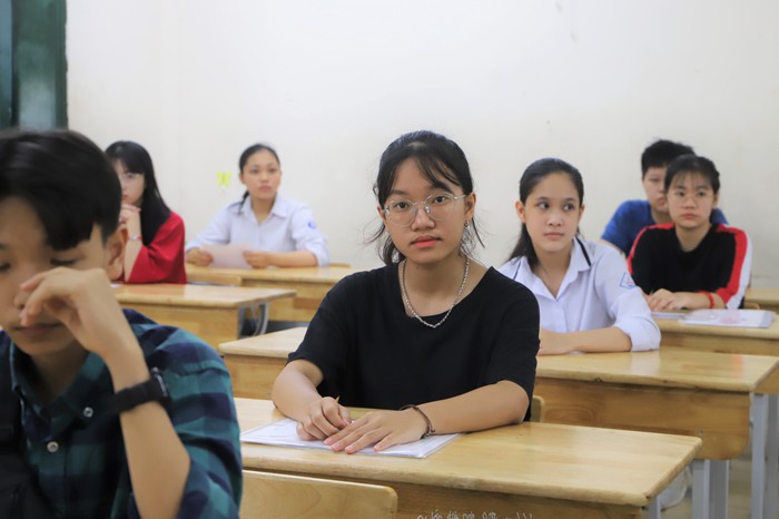 Gần 89.000 học sinh Hà Nội làm thủ tục dự thi vào lớp 10 THPT - Ảnh 5.