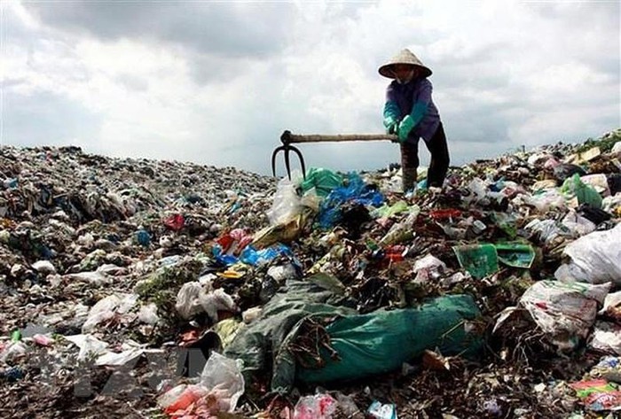 Những vướng mắc lớn của người dân khu bãi rác Nam Sơn - Ảnh 1.