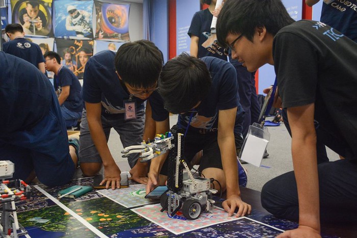 GART Robotics Camp- trại hè dành cho trẻ đam mê STEM - Ảnh 1.
