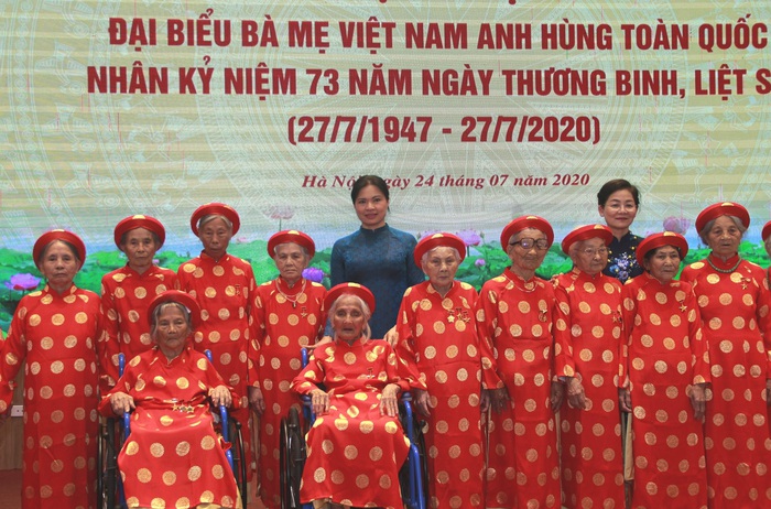 100% các Mẹ Việt Nam anh hùng được nhận chăm lo, phụng dưỡng - Ảnh 3.