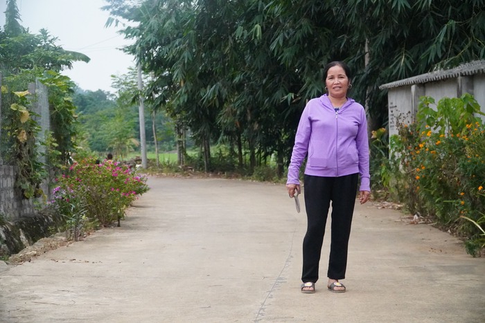 Người phụ nữ &quot;Mường Hà Nội&quot; hiến hơn 1.000m2 đất để mở đường, xây trường học nông thôn - Ảnh 2.