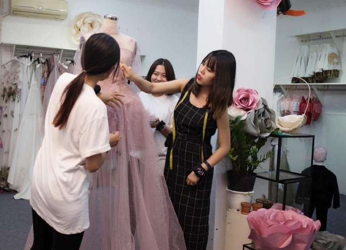 “Happy Clothing” – Trang phục của hạnh phúc - Ảnh 3.