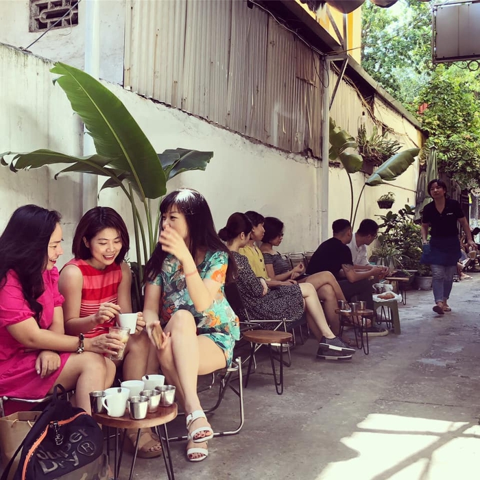 Đà Nẵng: Dừng kinh doanh cửa hàng ăn uống, kể cả bán hàng qua mạng từ 13h ngày 30/7 - Ảnh 1.