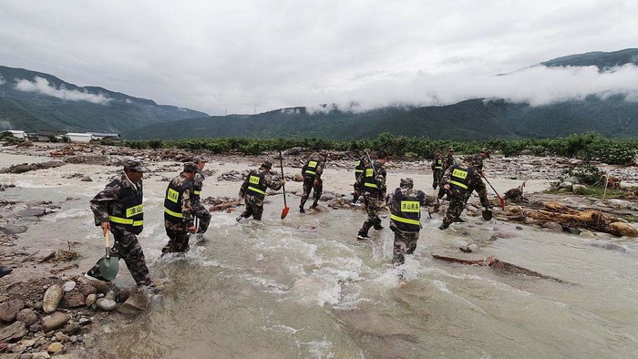 Lũ lụt ở Trung Quốc: Hơn 12 triệu người dân điêu đứng, thiệt hại hơn 3,6 tỷ USD - Ảnh 2.