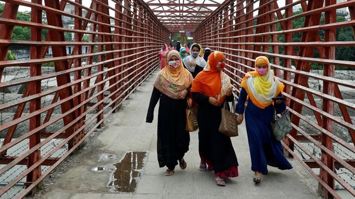 Bangladesh “biến” các nữ công nhân may thành những nhà lãnh đạo - Ảnh 1.