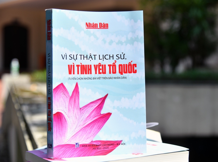 Công bố sách “Vì sự thật lịch sử, vì tình yêu Tổ quốc” - Ảnh 1.