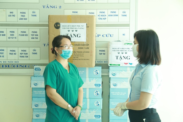 Cô Gái Hà Lan đồng hành cùng Đà Nẵng từ sự trợ lực cho y, bác sĩ tuyến đầu