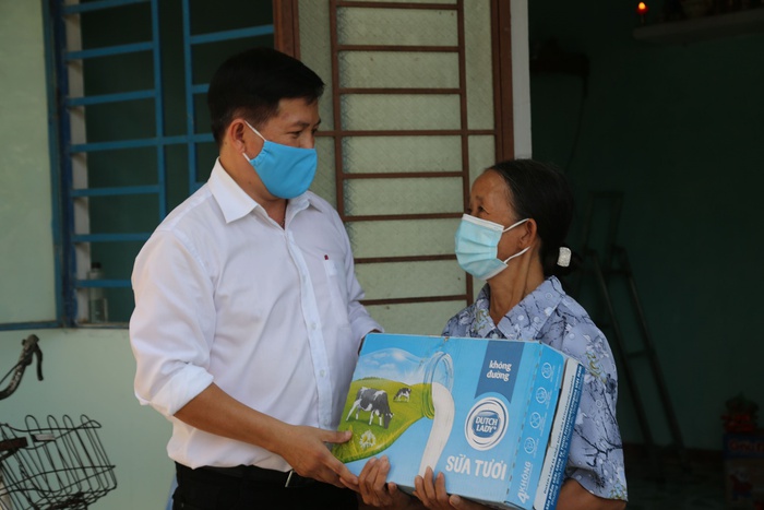Cô gái Hà lan chia sẻ khó khăn cùng Đà Nẵng với hàng trăm ngàn sản phẩm sữa yêu thương - Ảnh 5.