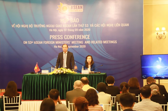 AMM 53: Tầm quan trọng của chương trình nghị sự ASEAN về phụ nữ - hòa bình - an ninh  - Ảnh 1.