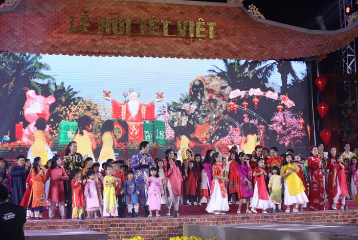 Những hình ảnh thú vị về Lễ hội Tết Việt 2021  - Ảnh 15.