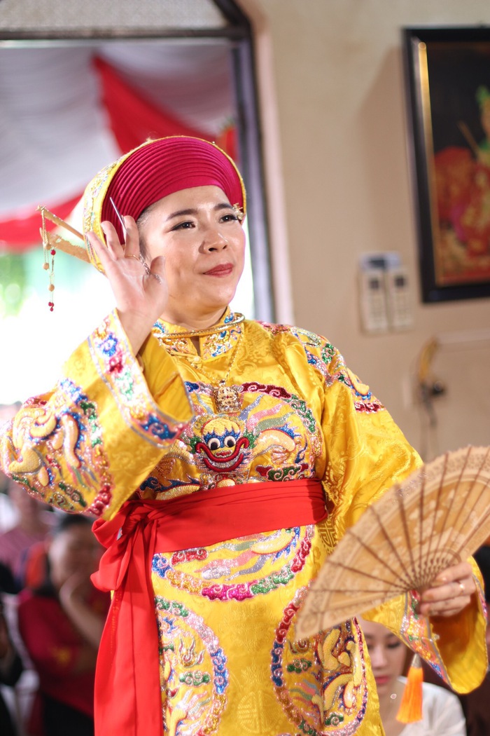 Hội Di sản Văn hóa Việt Nam trao bằng khen cho thanh đồng Huyền Trang - Ảnh 2.