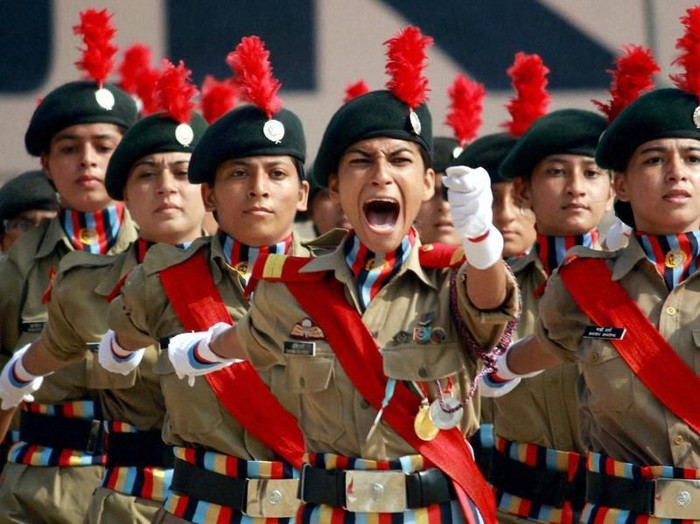 Phụ nữ trong quân đội Ấn Độ đòi quyền bình đẳng - Ảnh 2.
