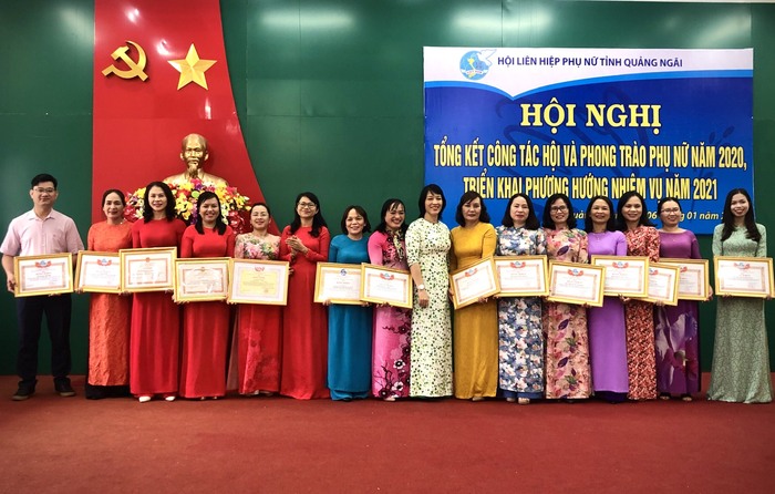 Hội LHPN Quảng Ngãi: Hỗ trợ hội viên, phụ nữ nghèo hơn 9,5 tỷ đồng - Ảnh 1.