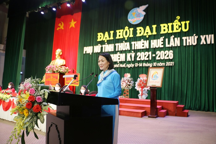 Bà Trần Thị Kim Loan tái đắc cử Chủ tịch Hội LHPN tỉnh Thừa Thiên – Huế nhiệm kỳ 2021-2026. - Ảnh 2.