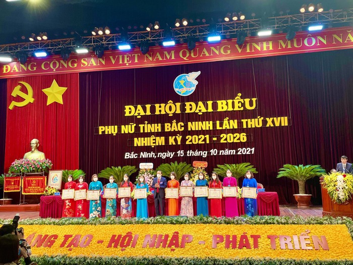Bà Nguyễn Phương Mai tái đắc cử Chủ tịch Hội LHPN tỉnh Bắc Ninh nhiệm kỳ 2021-2026 - Ảnh 2.