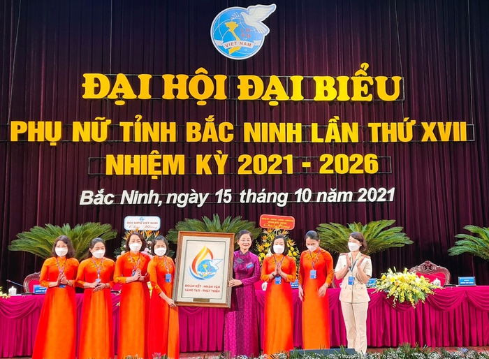Khai mạc Đại hội Đại biểu Phụ nữ tỉnh Bắc Ninh lần thứ XVII - Ảnh 2.
