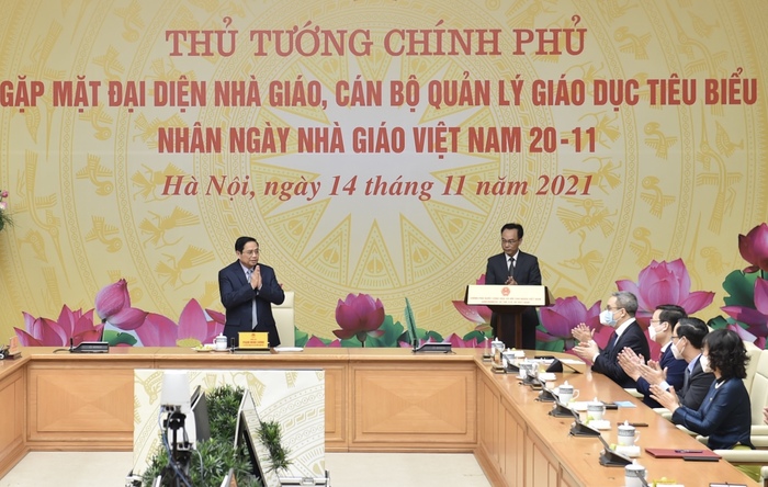 Thủ tướng Phạm Minh Chính: Các nhà giáo đang thực hiện sứ mệnh rất vẻ vang và đáng tự hào - Ảnh 3.