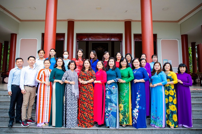 Khai mạc phiên thứ nhất Đại hội đại biểu Phụ nữ tỉnh lần thứ X, nhiệm kỳ 2021 - 2026 - Ảnh 1.