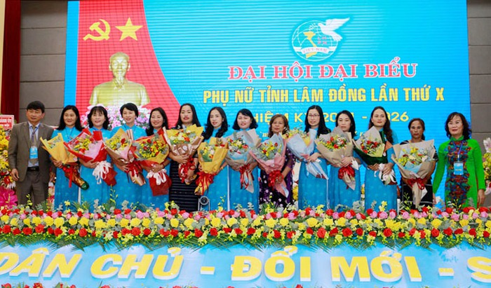 Bà Phạm Thị Ánh Tuyết tái đắc cử Chủ tịch Hội LHPN tỉnh Lâm Đồng khóa X - Ảnh 1.