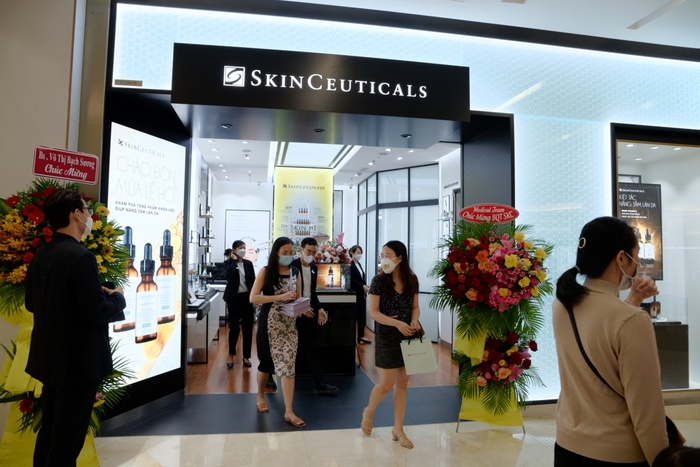 Cửa hàng Skin Ceutical đầu tiên tại Trung tâm thương mại Saigon Centre, 65 Lê Lợi, Q1 TPHCM
