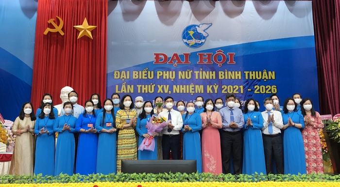 Bà Lê Thị Hải Yến tái đắc cử Chủ tịch Hội LHPN tỉnh Bình Thuận khóa XV - Ảnh 1.