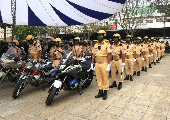 Thành phố Hồ chí Minh:     CSGT ra quân xử lý tiếng ồn qua âm thanh  - Ảnh 1.