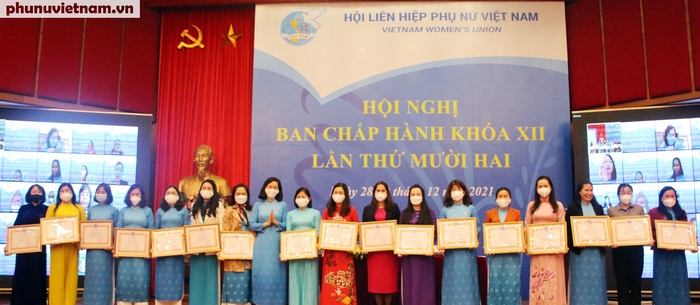 36 tập thể được tặng Cờ thi đua và 28 tập thể được tặng Bằng khen của Hội LHPN Việt Nam năm 2021 - Ảnh 2.