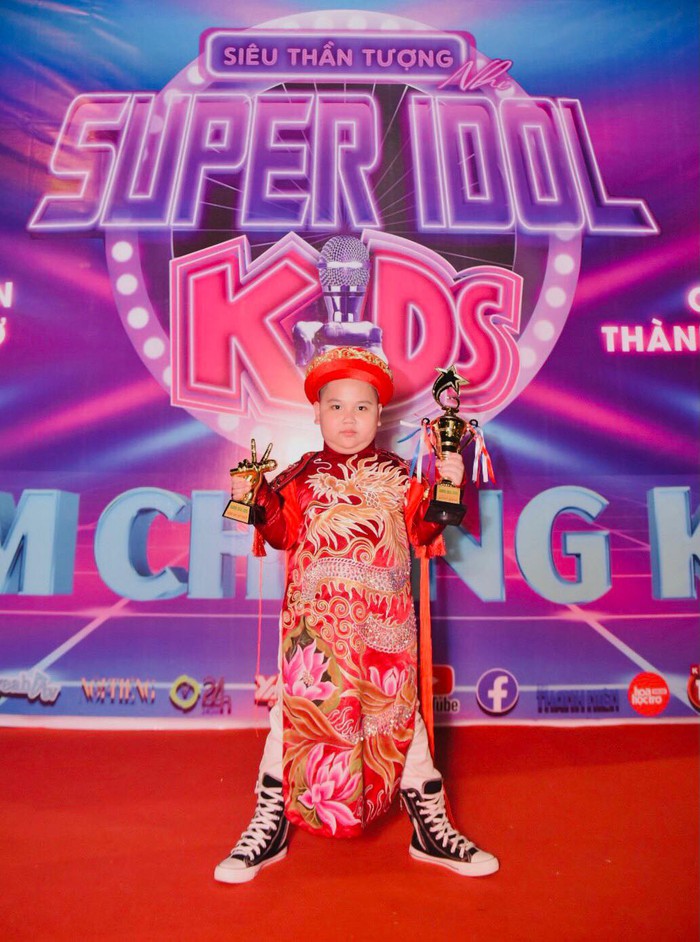 Muối Dubai xuất sắc giành vị trí quán quân của Super Idol Kids mùa năm nay