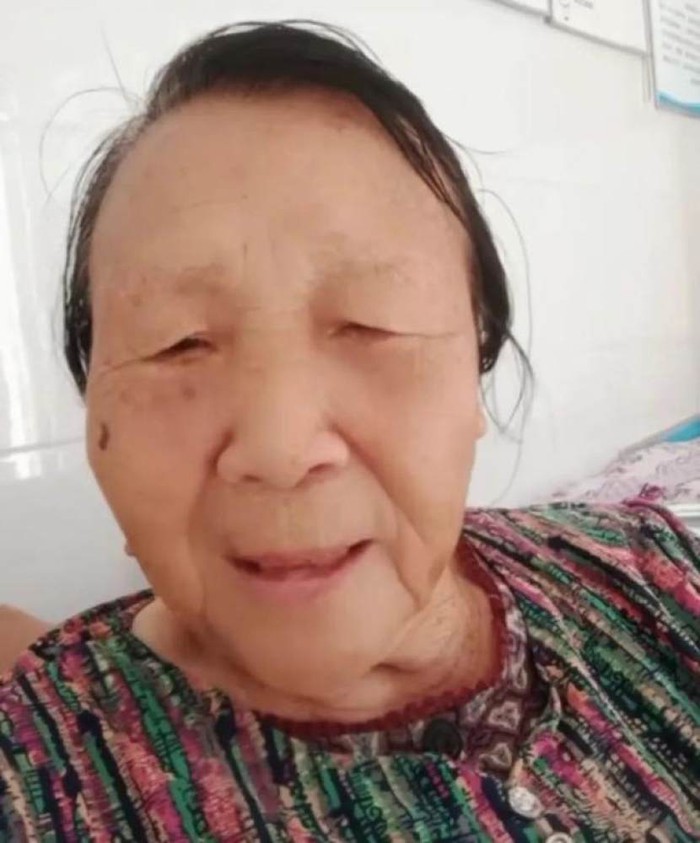 Trung Quốc: Bà cụ 80 tuổi nổi tiếng khi chia sẻ về cuộc sống của người già cô đơn - Ảnh 1.